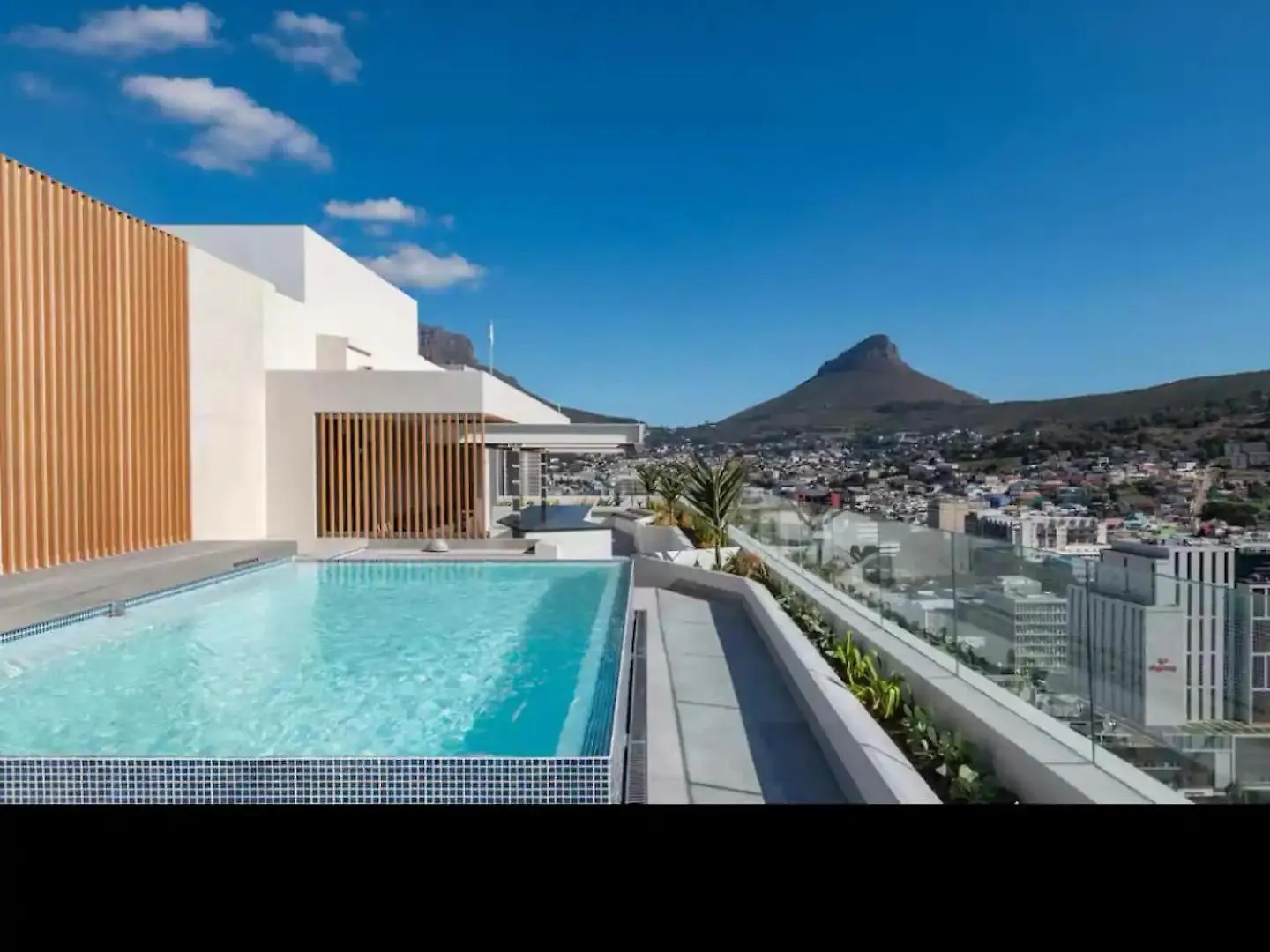 2101 The Rubik Cape Town With Sensational Views, Rooftop Pool And Parking 0*,  South Africa